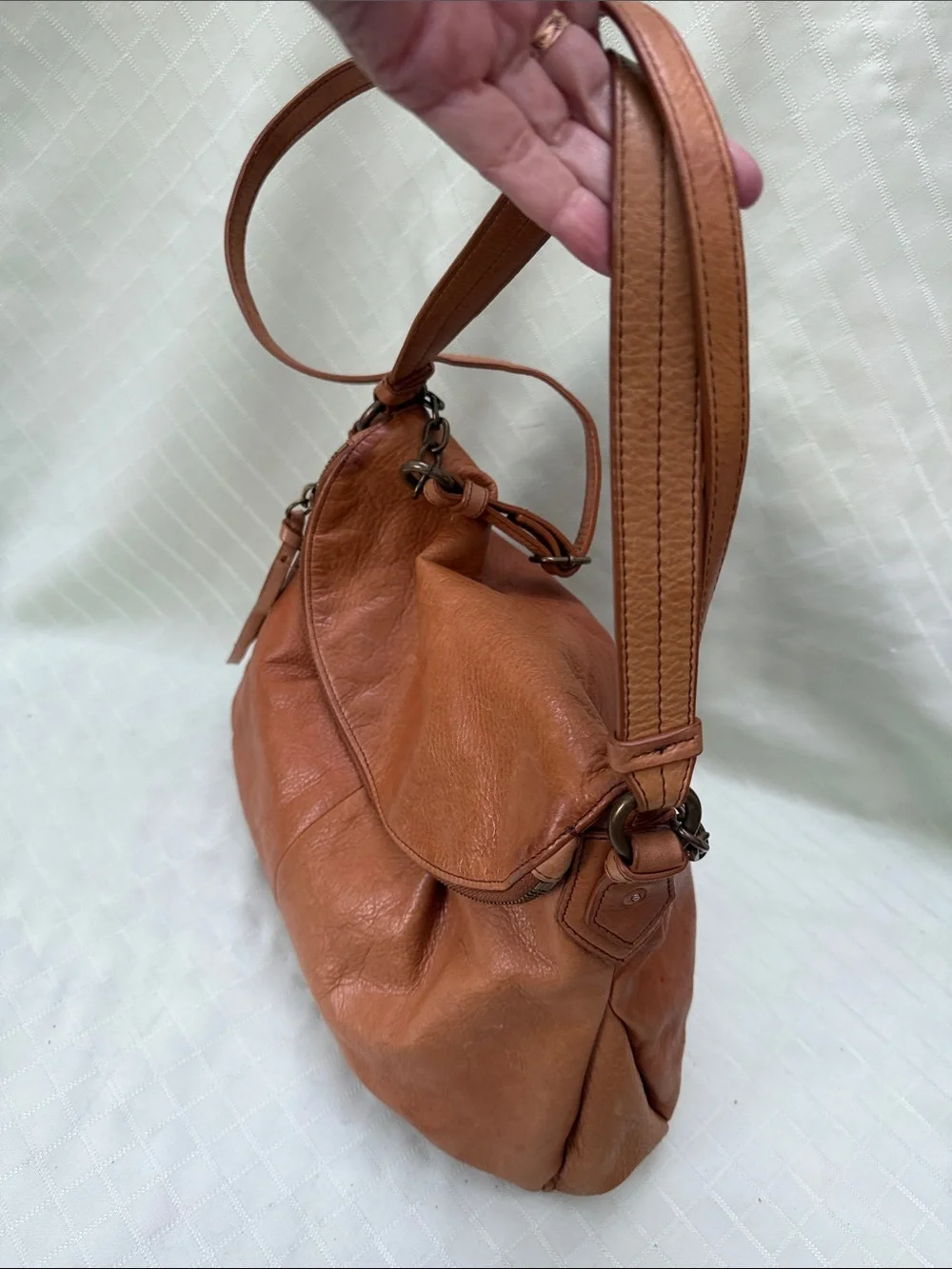 Vintage Margot New York Leather Shoulder Bag in Caramel Shoulder Bags